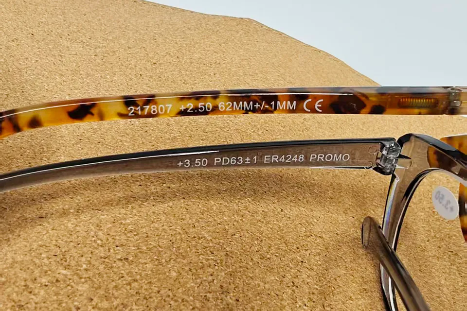 eyeglass frame measurements 52mm lens 17mm bridge 143mm temple tortoise